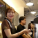 Bạn sẽ làm gì nếu phát hiện ra nhân viên bán cà phê cho mình là giọng ca sexy Hyuna? – Tivi Show